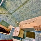 Апартаменты (АПАРТАМЕНТЫ НА РОСТОВЦЕВА), Апартаменты Вояж на Николая Ростовцева