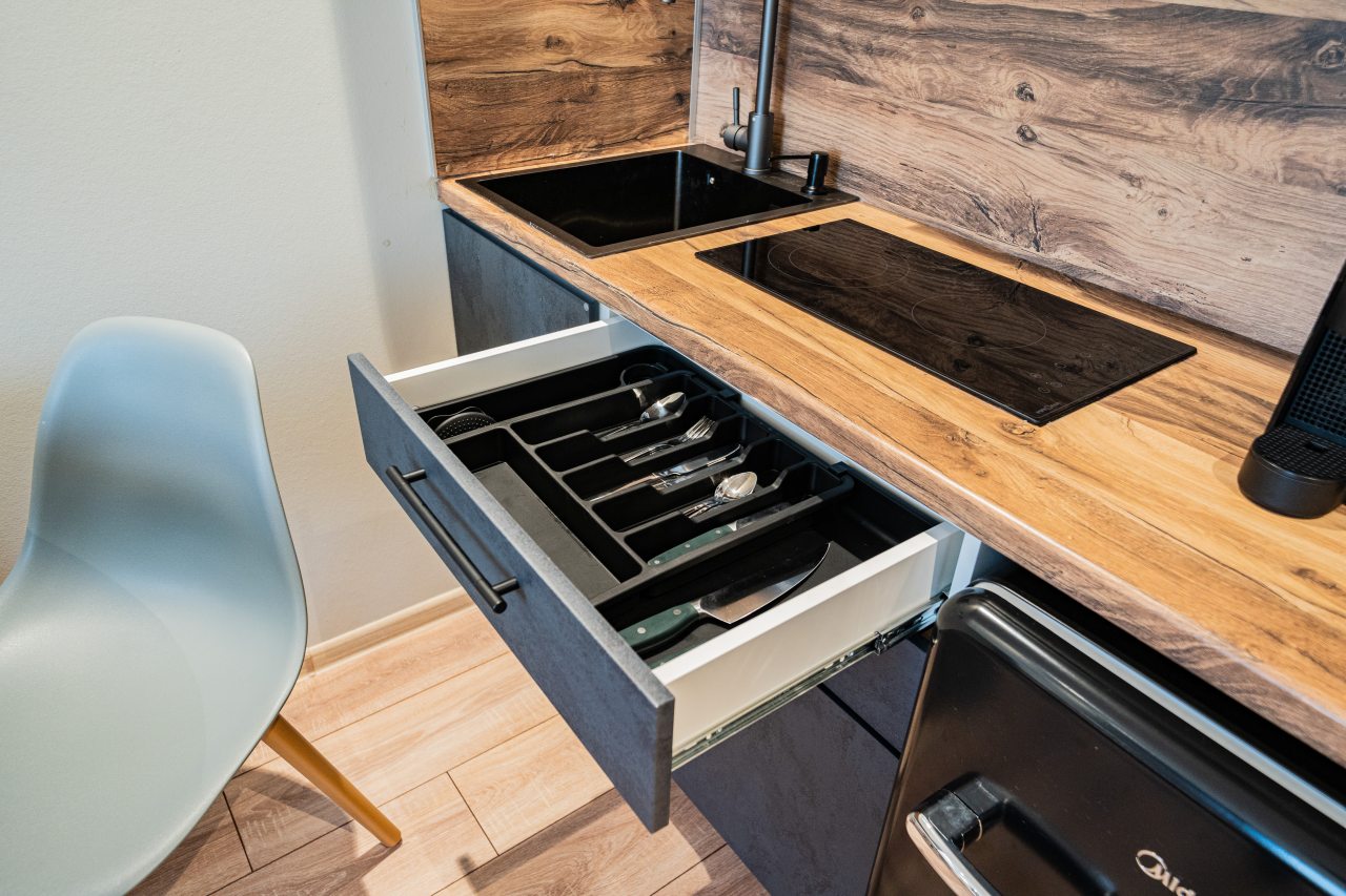 Трёхместный и более (Апартаменты у метро 