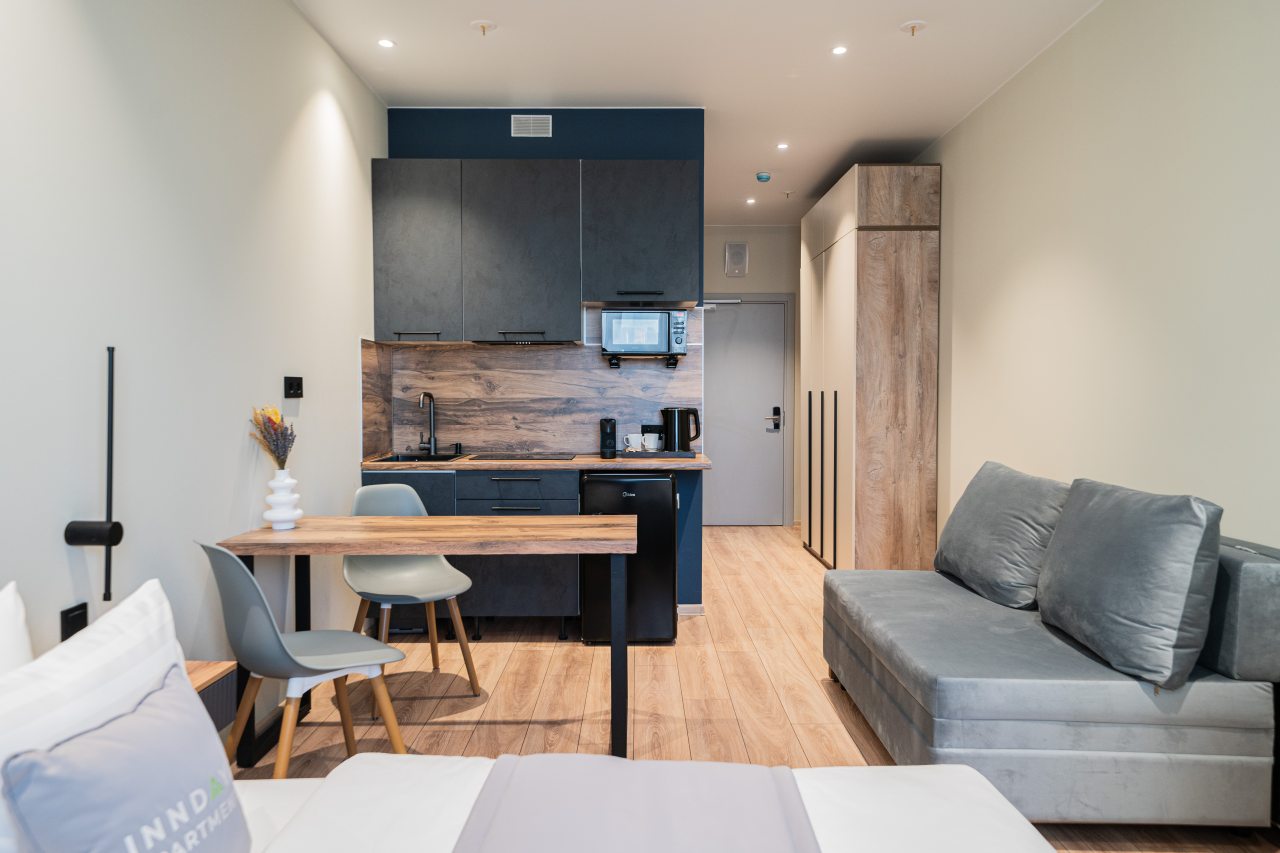 Трёхместный и более (Апартаменты у метро 