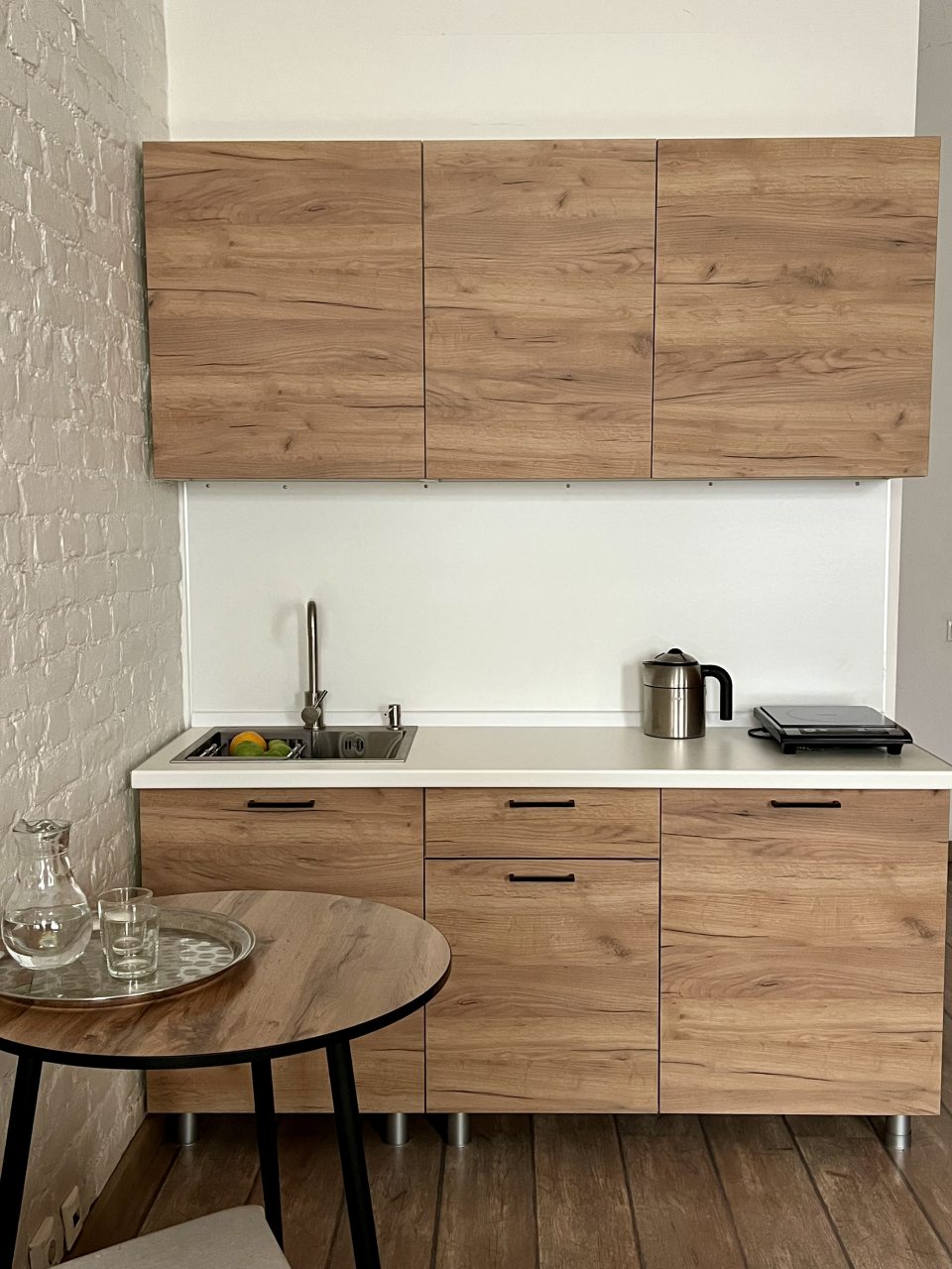 Кухонный гарнитур в апартаментах