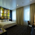 Люкс (В), Гостиница Метелица