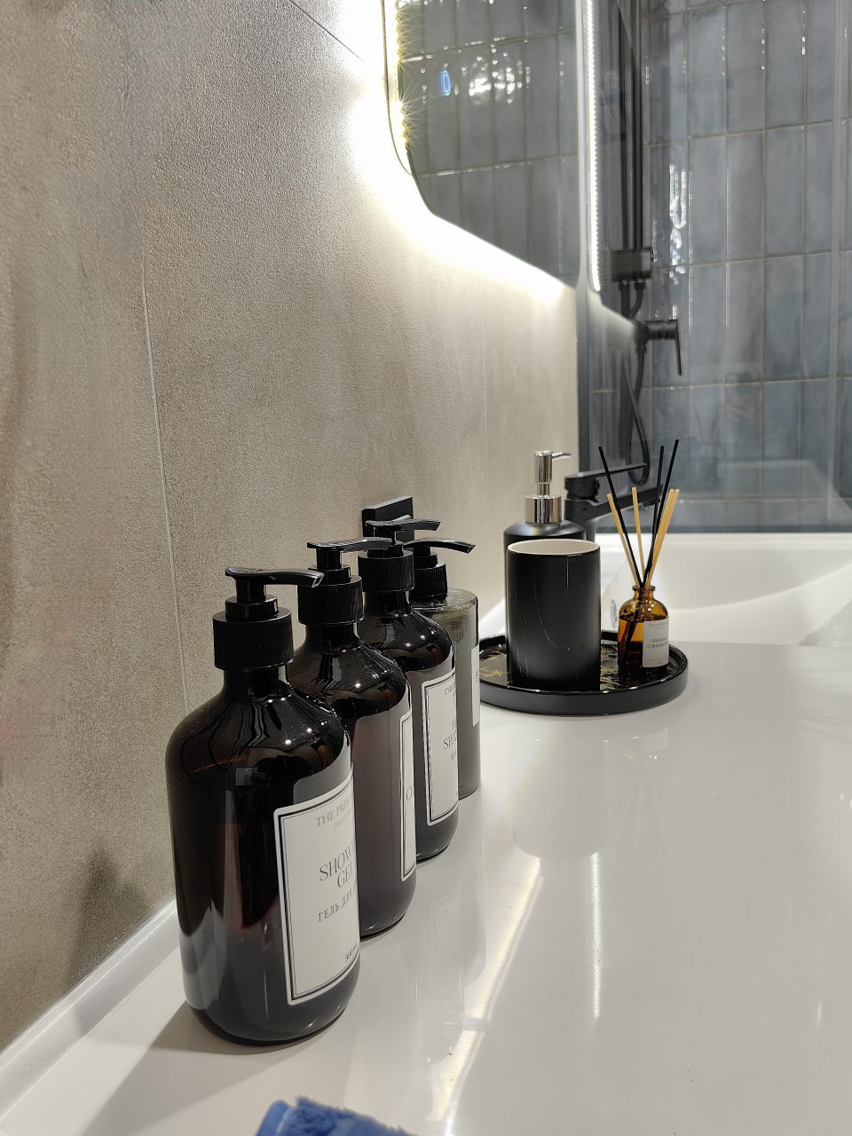 Апартаменты, Апартаменты SalutApart 8W