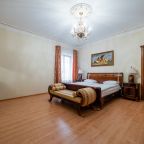 Коттедж (Барский дом), Коттедж Барский дом