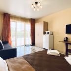 Студио (Лесной: Номер в гостевом доме на Куршской косе), Гостевой дом ApartMari Villa Leo