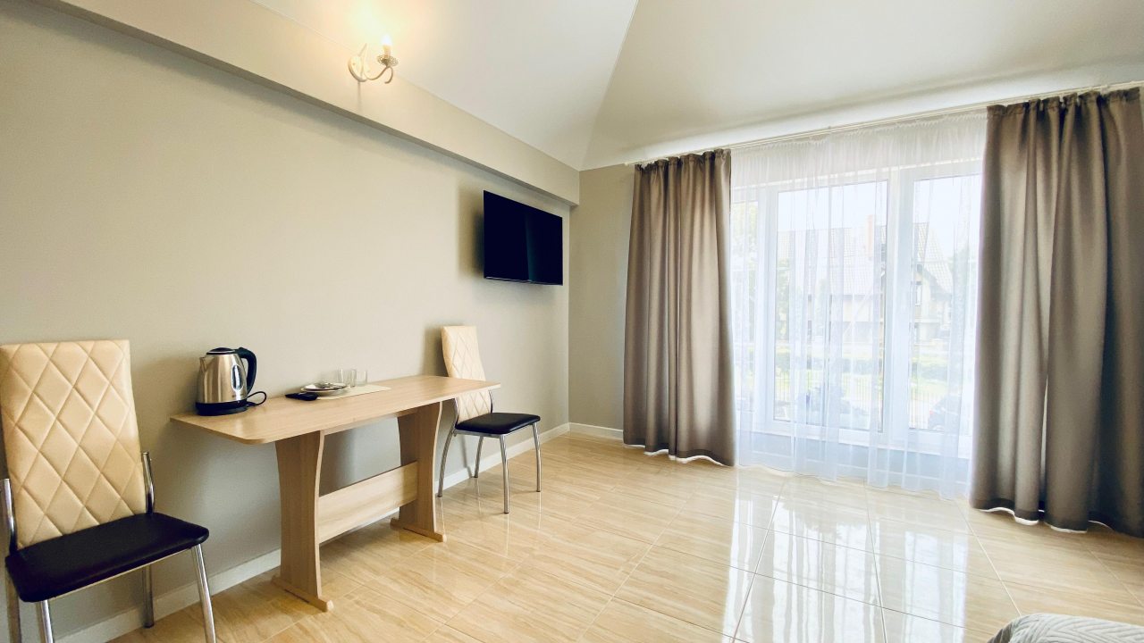 Студио (Лесной: Номер в гостевом доме на Куршской косе №6), Гостевой дом ApartMari Villa Leo