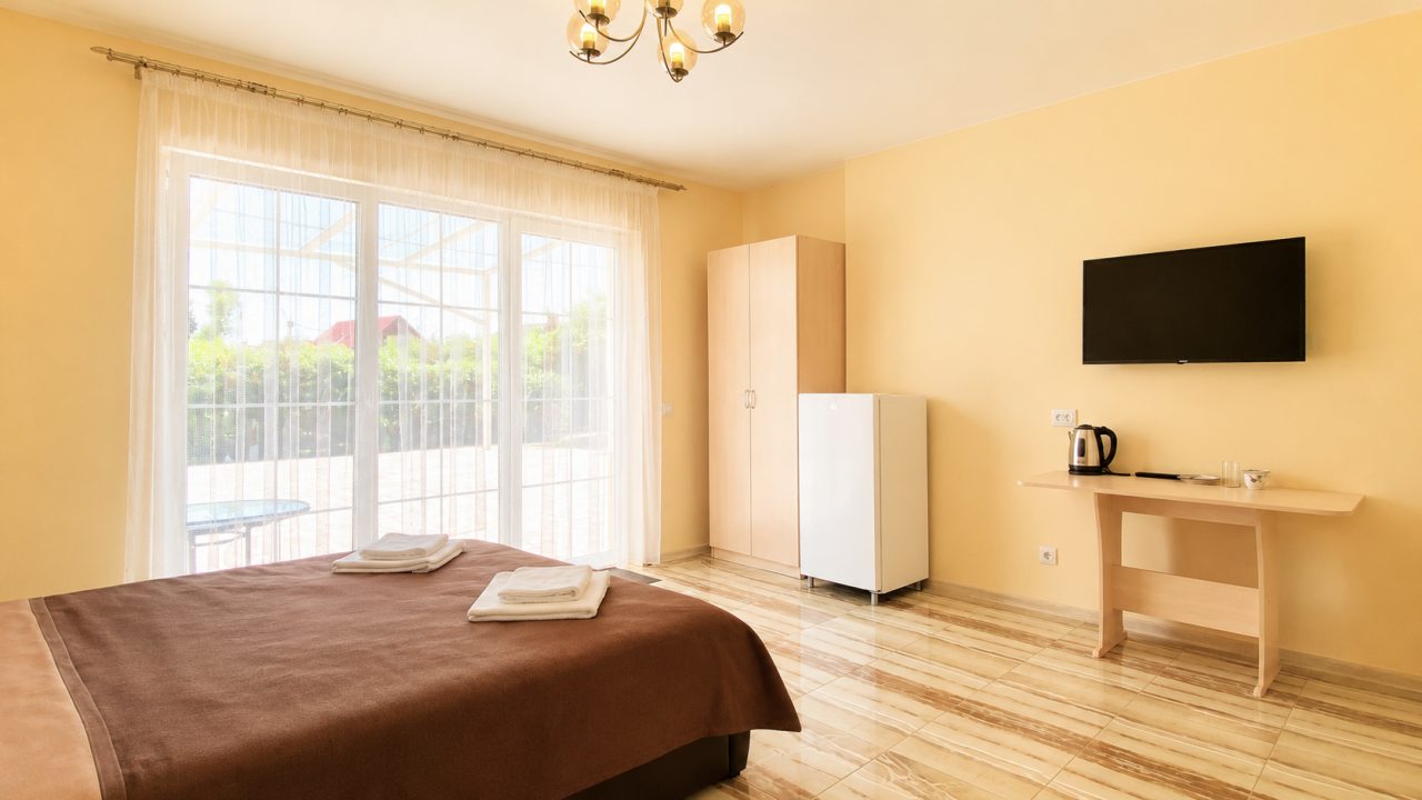 Студио (Лесной: Номер в гостевом доме на Куршской косе), Гостевой дом ApartMari Villa Leo