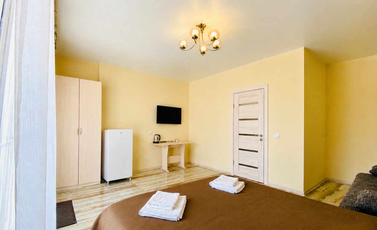 Студио (Лесной: Номер в гостевом доме на Куршской косе), Гостевой дом ApartMari Villa Leo