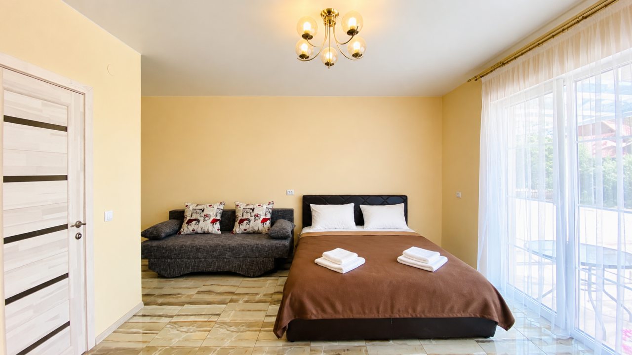 Студио (Лесной: Номер в гостевом доме на Куршской косе), Гостевой дом ApartMari Villa Leo