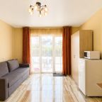 Студио (Лесной: Номер в гостевом доме на Куршской косе), Гостевой дом ApartMari Villa Leo
