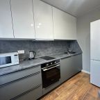Все необходимое для приготовления пищи имеется на кухне, Апартаменты Уютные 1-комнатные с современным ремонтом
