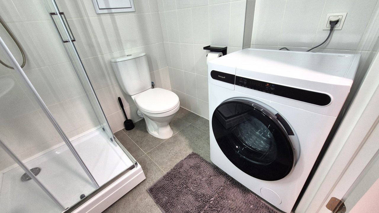 Трёхместный и более (Апартаменты на 12 этаже), Апартаменты в Подмосковье на Стрелковом переулке