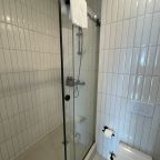 Двухместный (Улучшенный Стандарт с 1 кроватью King-size или 2 односпальными кроватями 90х200см), Отель Нега Калининград-центр
