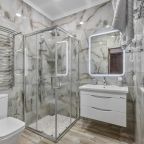 Трёхместный и более (Джуниор сьют), Отель На Горького
