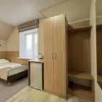 Трёхместный и более (Трехместный стандарт с 3 кроватями), Отель Легенда