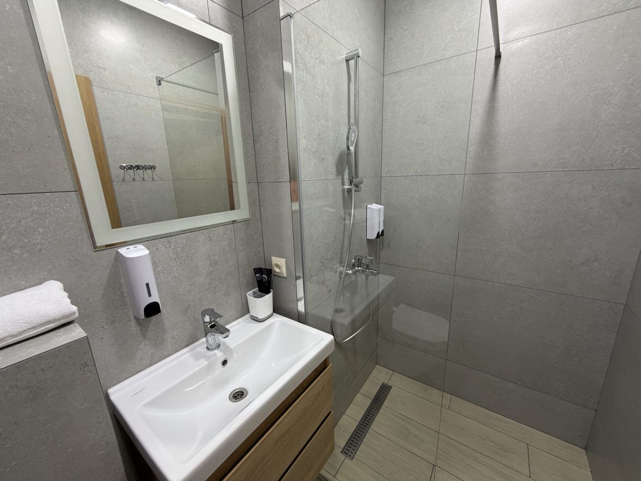 Трёхместный и более (Трехместный эконом с 3 кроватями), Отель Легенда