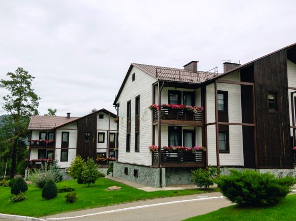 Отель Курорт Манжерок 3*