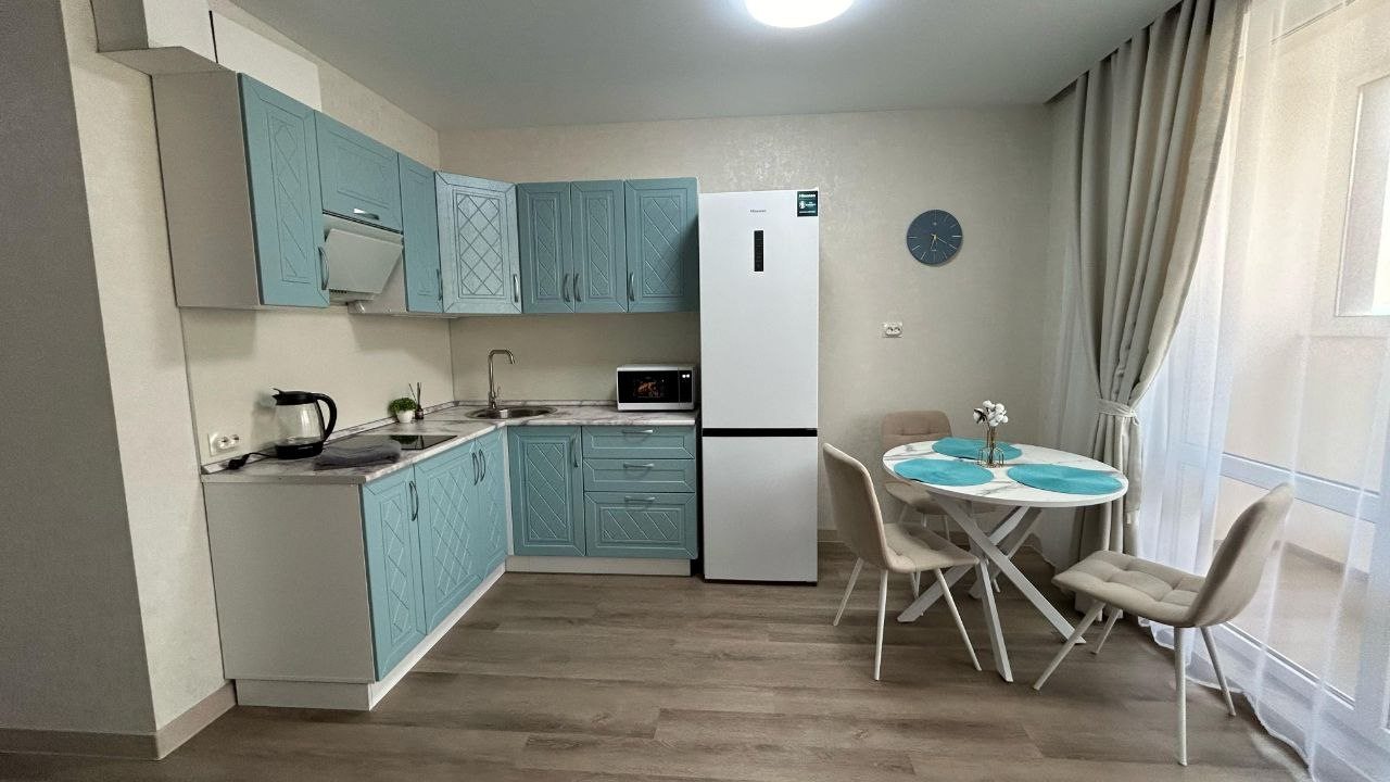 Апартаменты (Уютные и светлые апартаменты с современным ремонтом и детской площадкой на территории), Апартаменты Уютные и светлые с современным ремонтом