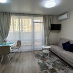 Апартаменты (Уютные и светлые апартаменты с современным ремонтом и детской площадкой на территории), Апартаменты Уютные и светлые с современным ремонтом