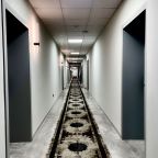 Хорошая планировка, Отель Беной Тревел