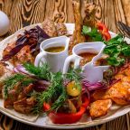 Ресторан европейской и кавказской кухни отеля «Беной Тревел», Отель Беной Тревел