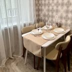 Апартаменты (Двухкомнатные апартаменты в центре рядом с парком Юность и Верхним озером), Апартаменты ApartMari рядом с парком Юность