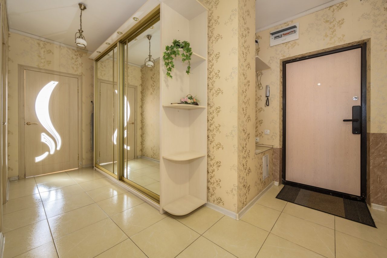 Квартира (Просторная 2ккв с джакузи в ЖК Царская столица), Апартаменты RentalSPb на Полтавском пр-де 2 у пл. Восстания