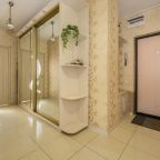 Квартира (Просторная 2ккв с джакузи в ЖК Царская столица), Апартаменты RentalSPb на Полтавском пр-де 2 у пл. Восстания