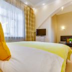 Квартира (Трешка 5/7эт, 85м2, улица Жуковского, 31), Апартаменты RentalSPb на Жуковского 31