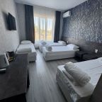 Четырехместный (Четырехместный комфорт с раздельными кроватями), Отель Дом