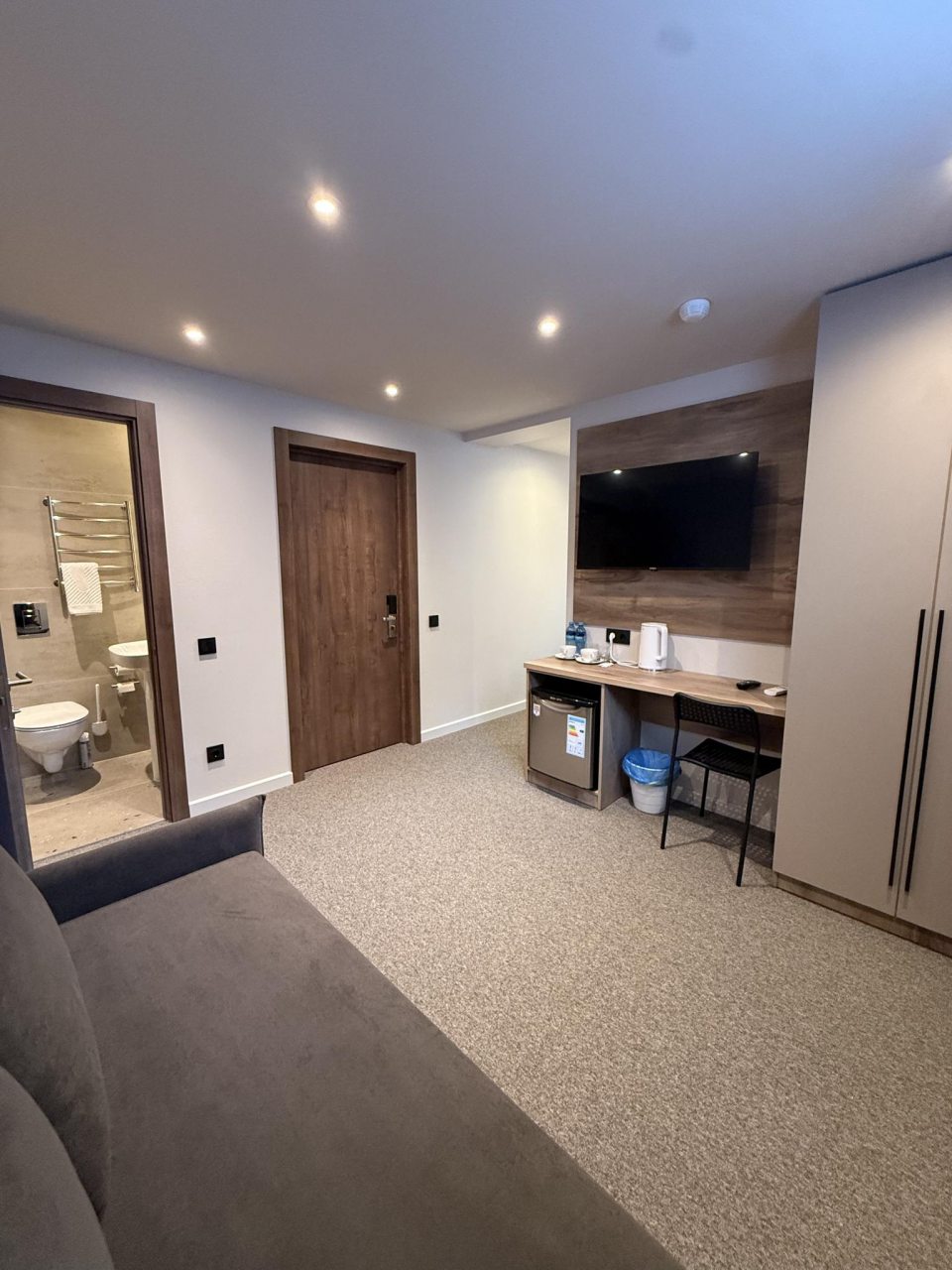 Сьюит (Junior Suite), Отель MENTALITY Hotel & Coffee