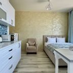 Студио (Студия с балконом и видом на горы), Апартаменты С балконами и видом на горы на Мелетяна 5а