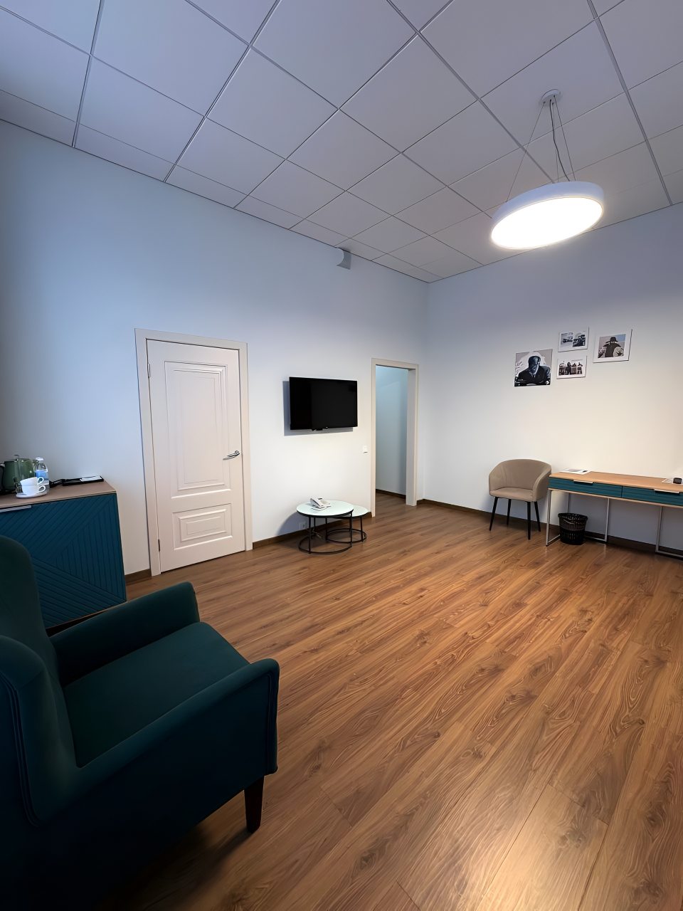 Люкс (Люкс 213 имени Чилингарова А.Н.), Гостиница Авиатор