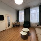 Люкс (Люкс 218 имени Папанина И.Д.), Гостиница Авиатор