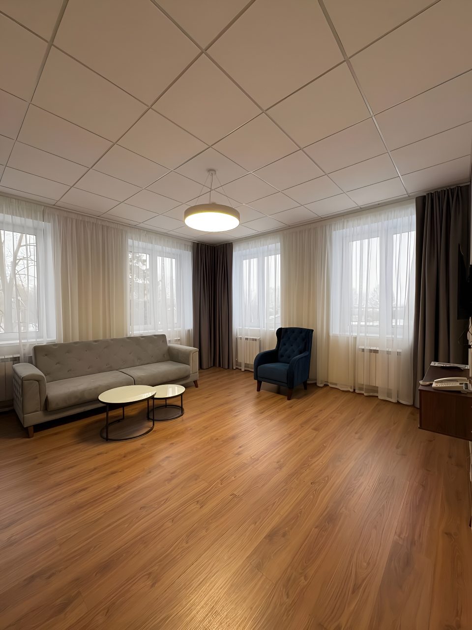 Люкс (Люкс 313 имени Белякова А.В.), Гостиница Авиатор