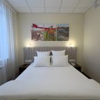 Люкс (Люкс 313 имени Белякова А.В.), Гостиница Авиатор