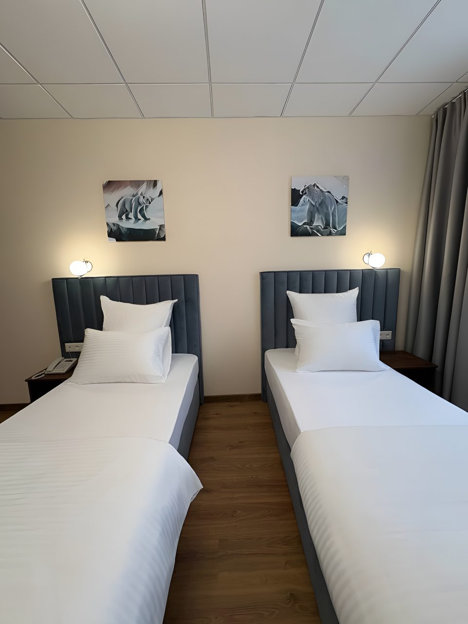 Люкс (Люкс 319 имени Громова М.М.), Гостиница Авиатор