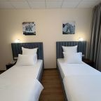 Люкс (Люкс 319 имени Громова М.М.), Гостиница Авиатор