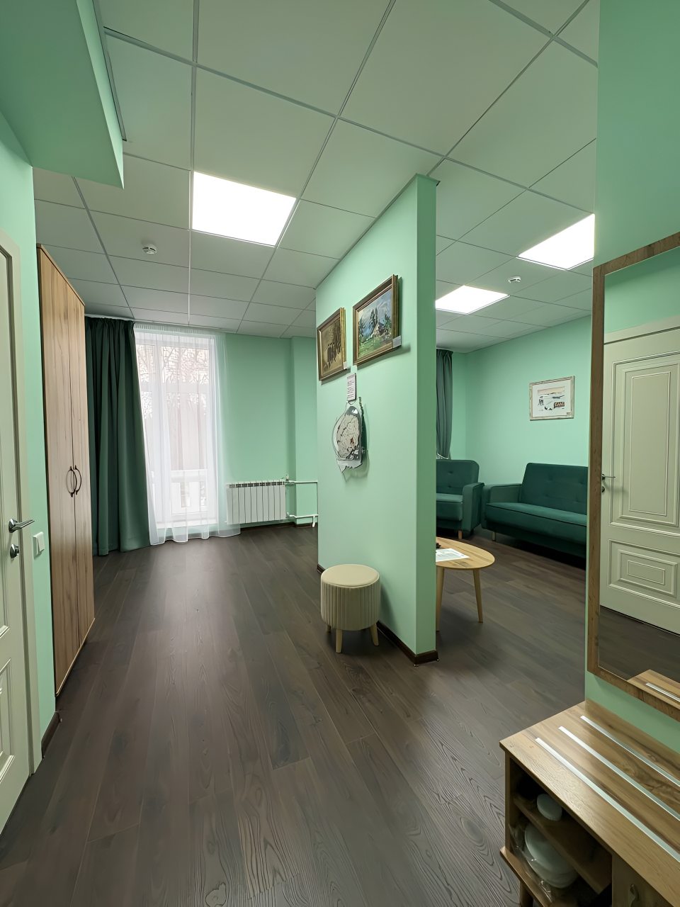 Люкс (Люкс 320 имени Водопьянова М.В.), Гостиница Авиатор