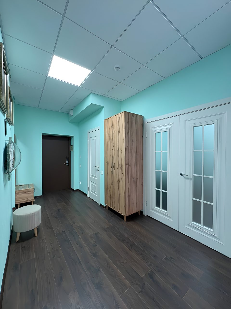 Люкс (Люкс 320 имени Водопьянова М.В.), Гостиница Авиатор