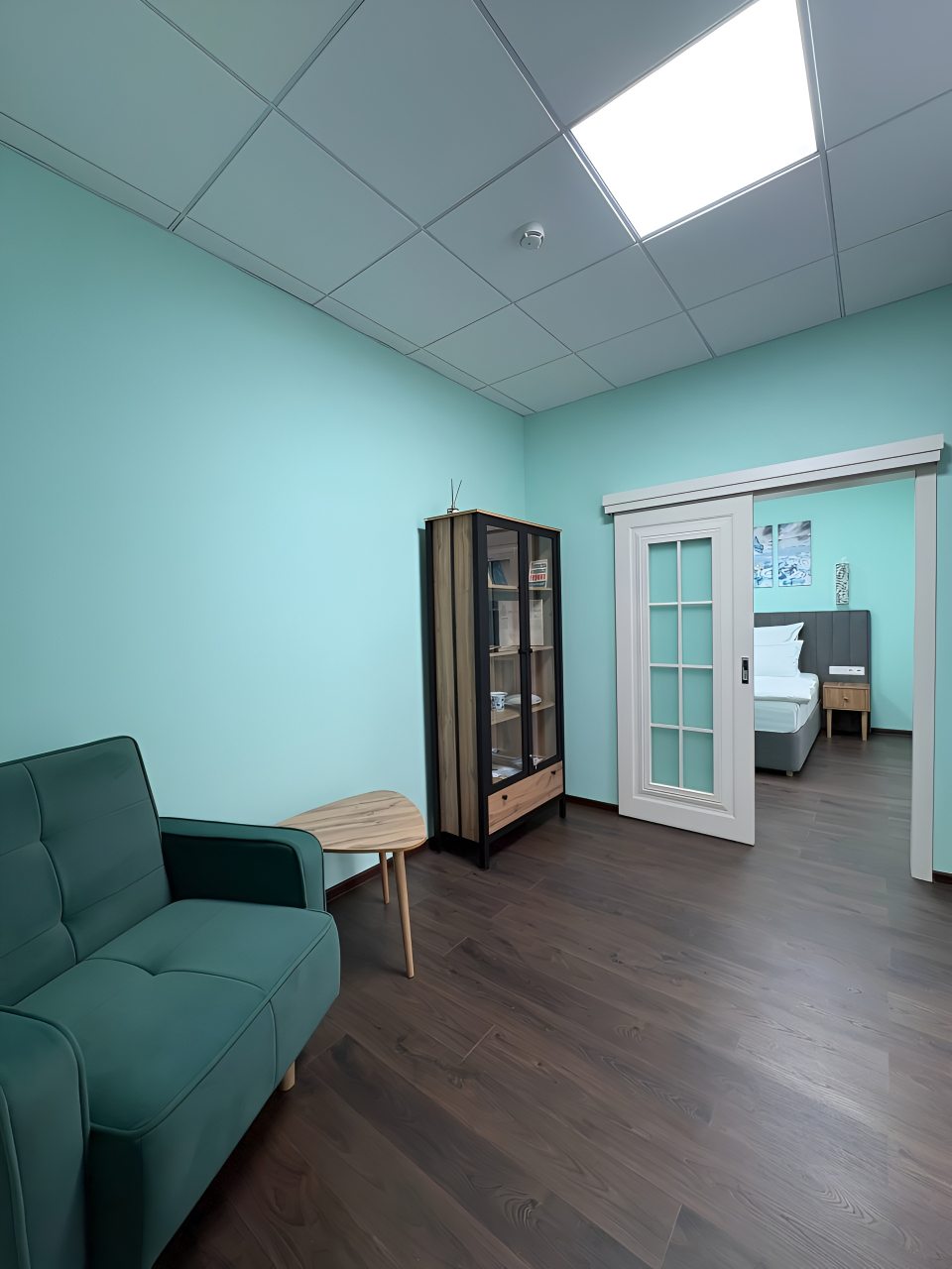 Люкс (Люкс 320 имени Водопьянова М.В.), Гостиница Авиатор