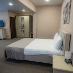 Студио (Студия), Отель Мельница