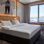 Двухместный (Стандарт с двуспальной кроватью и видом на горы), Гостиница Среди Гор