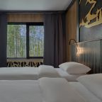 Номер (Стандарт в мотеле с балконом), Гостиница Среди Гор