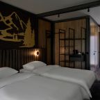 Номер (Стандарт в мотеле с балконом), Гостиница Среди Гор