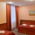 Размещение 3 гостей. Двуспальная и односпальная кровати