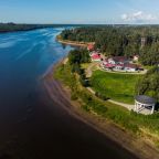 Вид на Волгу, Гостиница Sport hotel