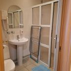 Санузел 3-х местного номера на 1 этаже