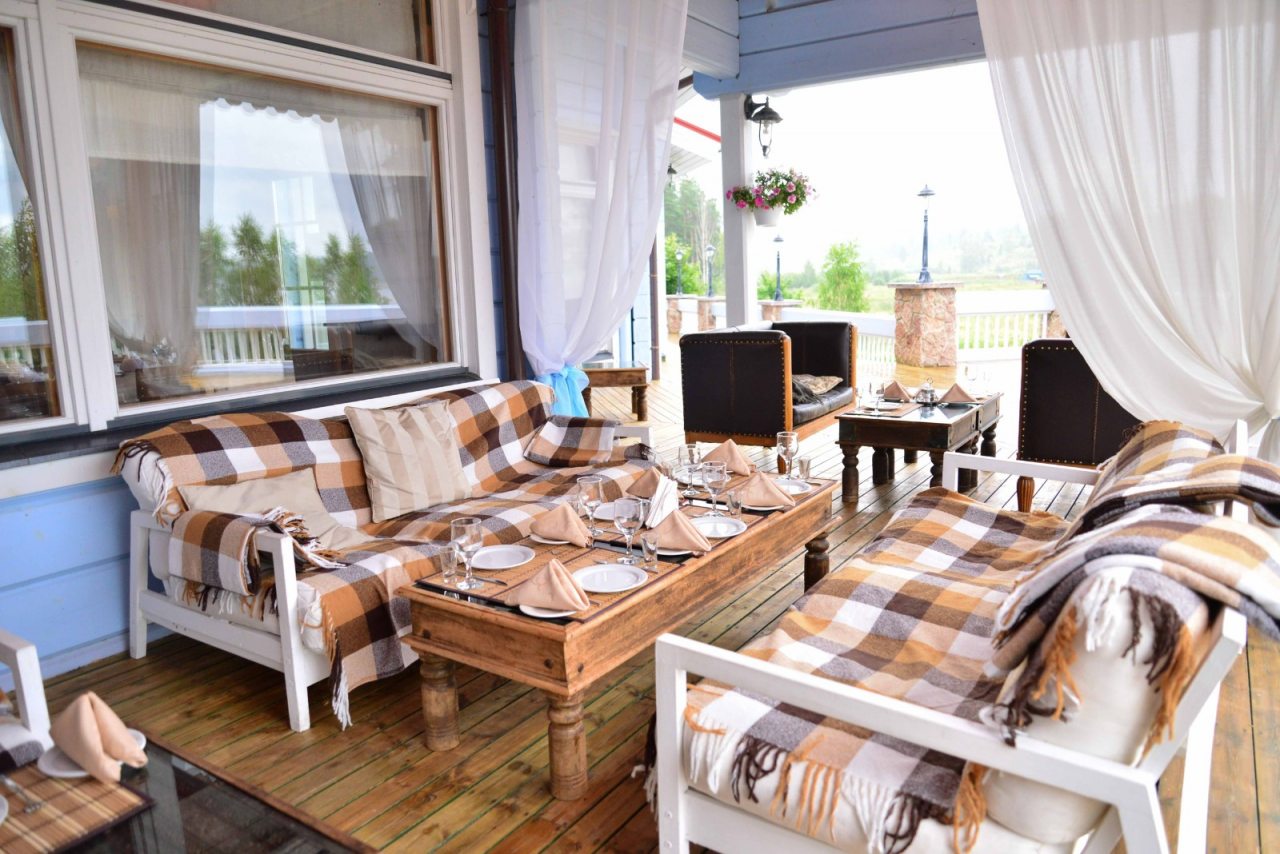 Терраса ресторана «Пристань»