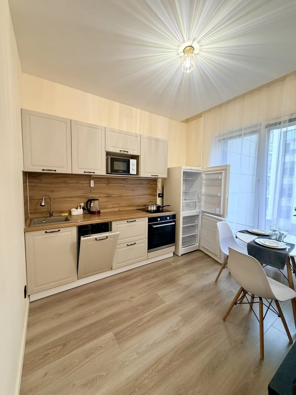 Апартаменты (Студия SUITE «Берег Курортный» 716), Комплекс апартаментов БЕРЕГ Курортный