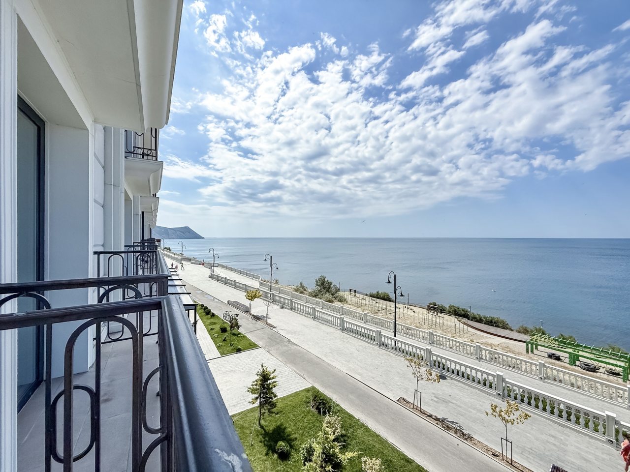 Вид на море, Апартаменты Монако 24 ЖК Граф Толстой 311